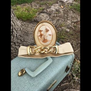 Vintage Cream beige belt with gold buckle